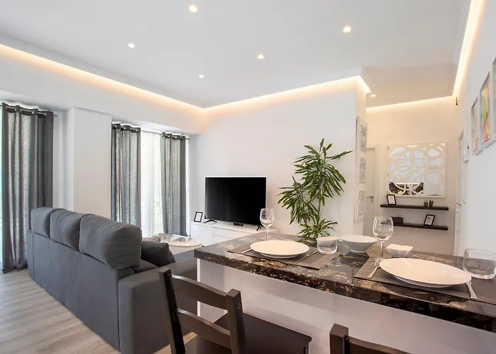 아파트 Precioso Con Terraza En La Nogalera By Rent Me 토레몰리노스