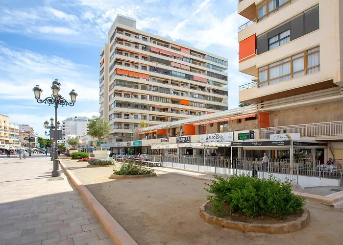 아파트 Precioso Con Terraza En La Nogalera By Rent Me 토레몰리노스